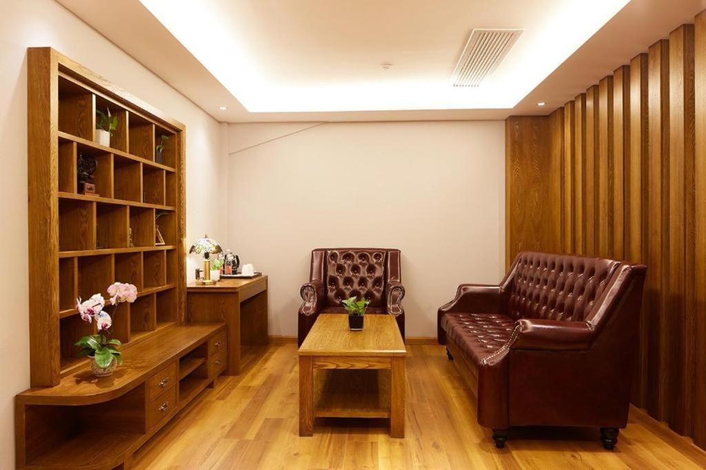 Joyce Coffetel-shanghai Zhuanqiao Wanda Plaza